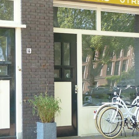 Bed & Breakfast Aan De Singel Van Utrecht Exteriör bild